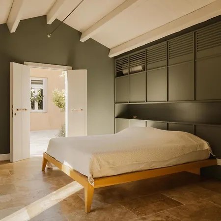 Aritis 3 3* Corfu (city)