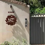Ξενοδοχείο με διαμερίσματα Aritis 3 3*