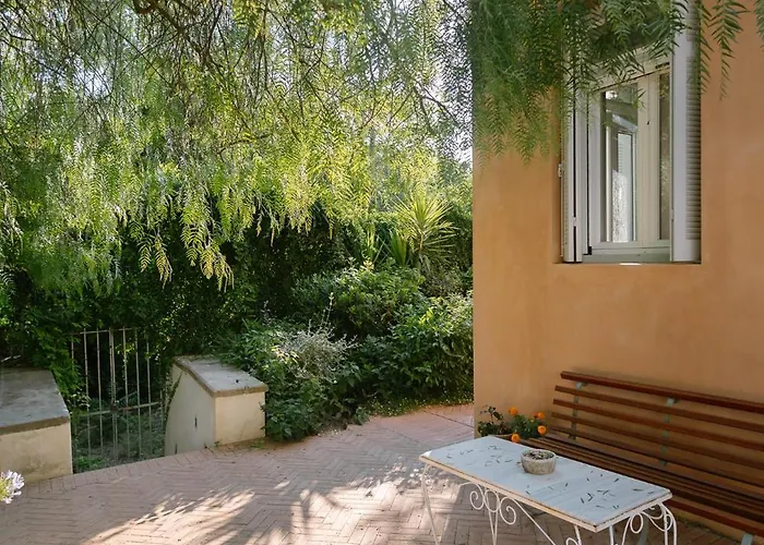 Aritis 3 3*
